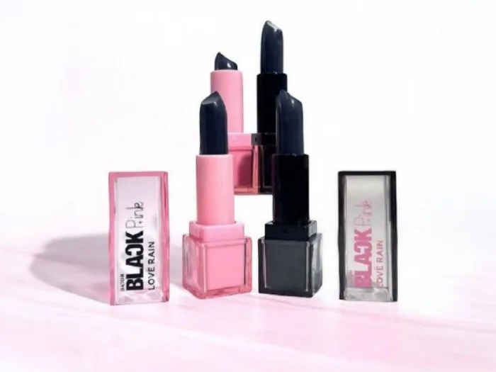 ⁦أحمر الشفاه المرطب السحري بلاك بنك Black Pink⁩ - الصورة ⁦2⁩