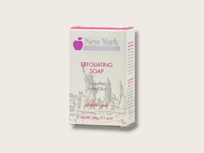⁦صابونة نيويورك فير آند لوفلي المقشرة لبشرة ناعمة ومشرقة وخالية من الشوائب⁩ - الصورة ⁦2⁩